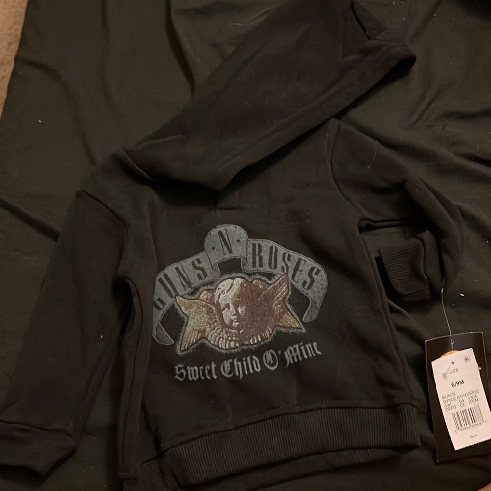 Gun-N-Roses Outift